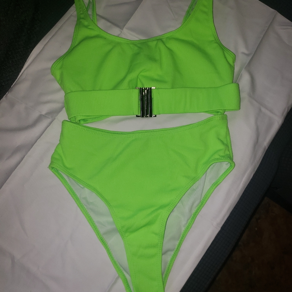 Bathing suit